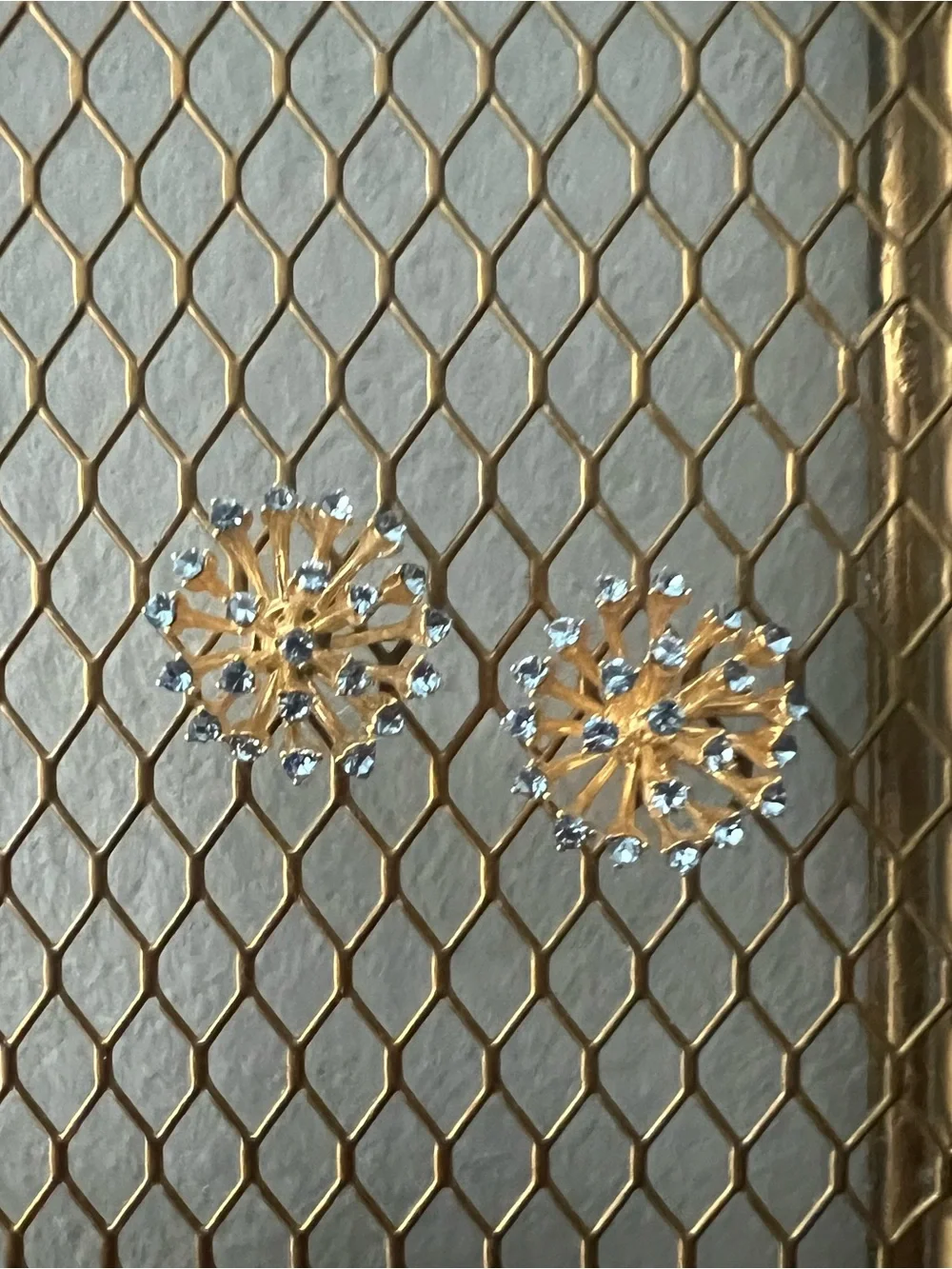 Kate Spade Earrings - Picture 2 of 4